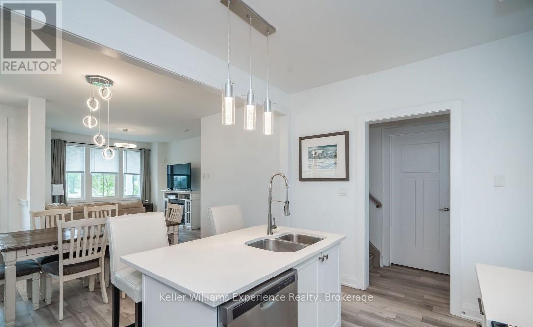 30 Samantha Lane, Midland, Ontario  L4R 0H4 - Photo 11 - S12898722