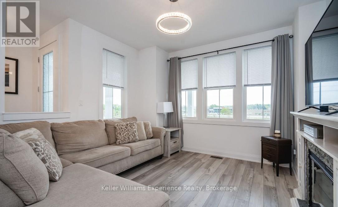 30 Samantha Lane, Midland, Ontario  L4R 0H4 - Photo 7 - S12898722