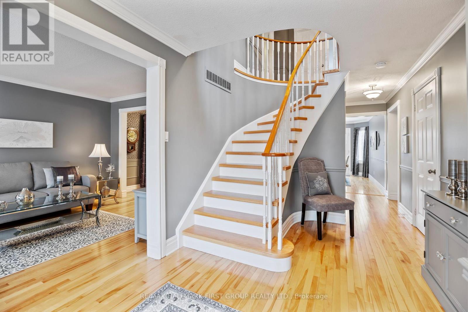 121 Glenabbey Drive, Clarington, Ontario  L1E 2B7 - Photo 6 - E12898930