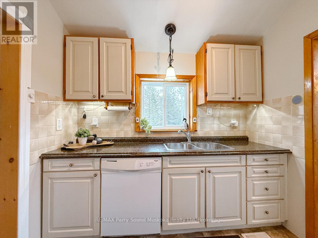 3 Magnet Road, Magnetawan, Ontario  P0A 1P0 - Photo 23 - X12898736