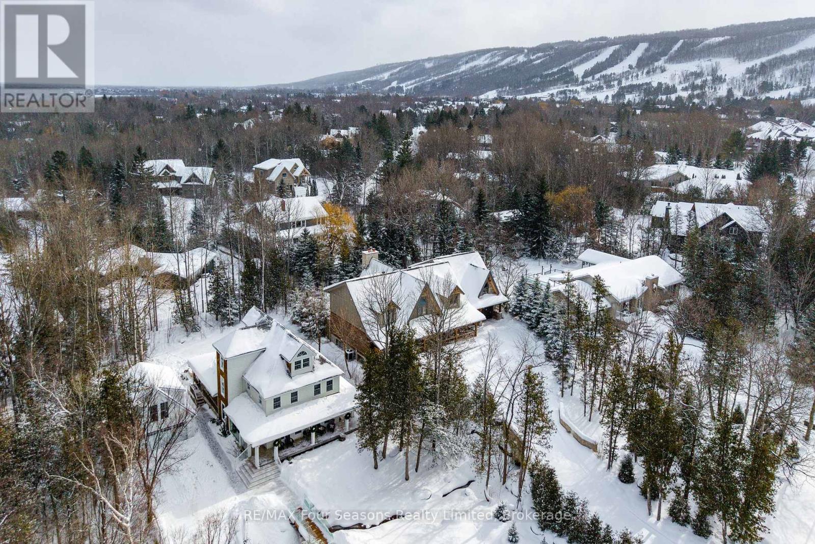 141 Aspen Way, Blue Mountains, Ontario  L9Y 0S7 - Photo 3 - X12898960