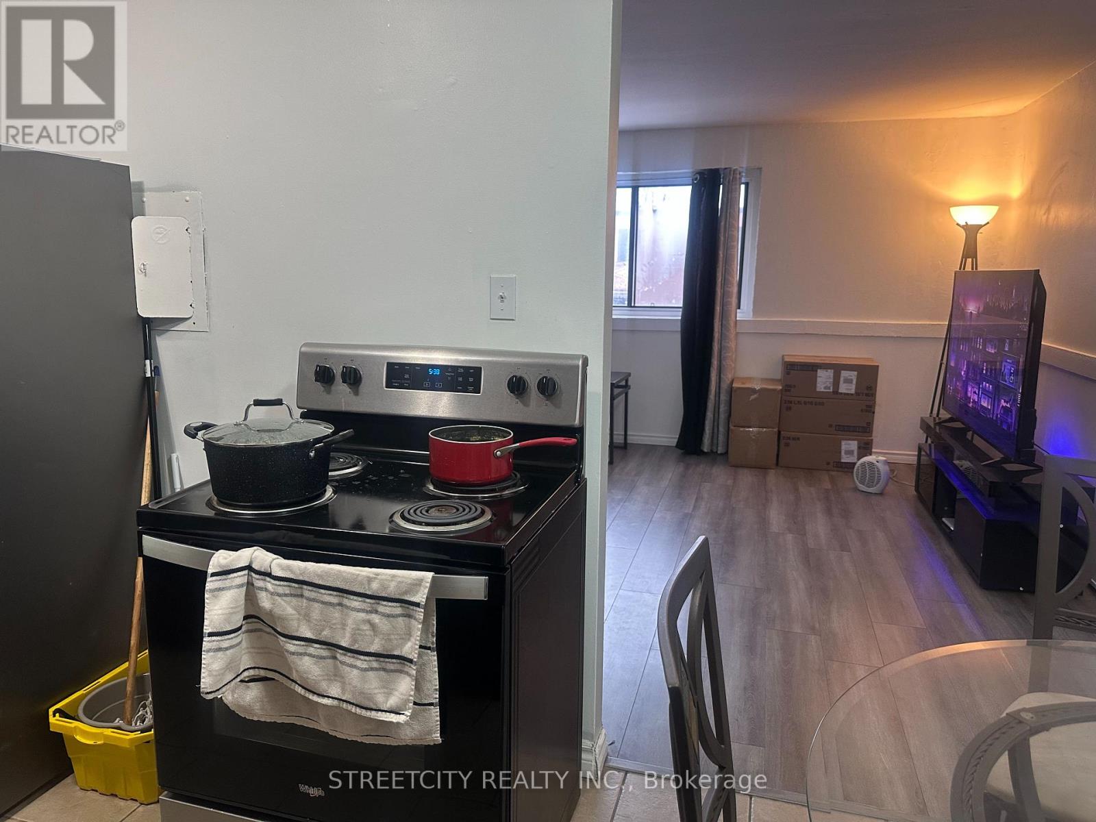 21 - 220 Ashland Avenue, London East, Ontario  N5W 4H4 - Photo 11 - X12898726