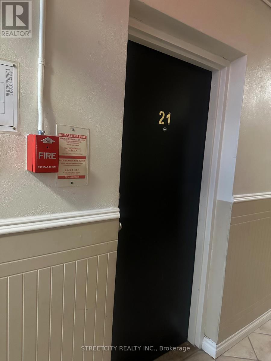 21 - 220 Ashland Avenue, London East, Ontario  N5W 4H4 - Photo 13 - X12898726