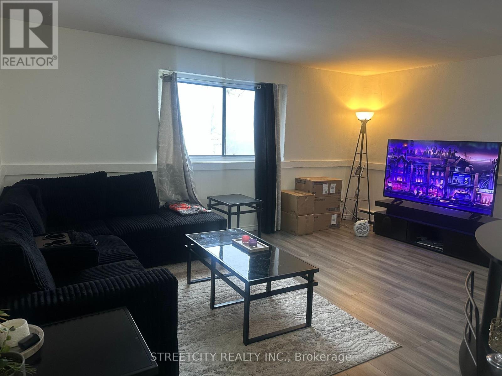 21 - 220 Ashland Avenue, London East, Ontario  N5W 4H4 - Photo 4 - X12898726