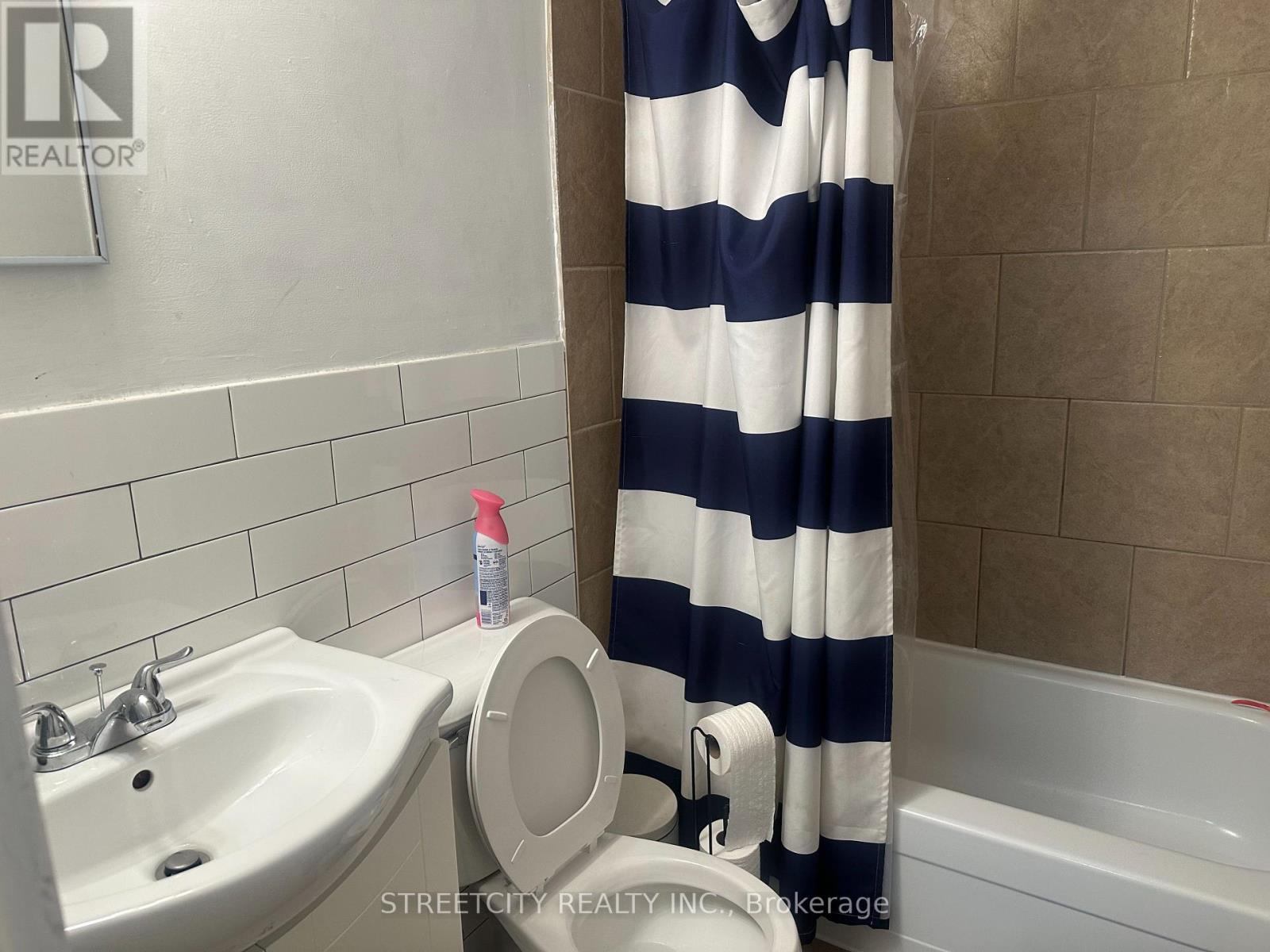 21 - 220 Ashland Avenue, London East, Ontario  N5W 4H4 - Photo 5 - X12898726