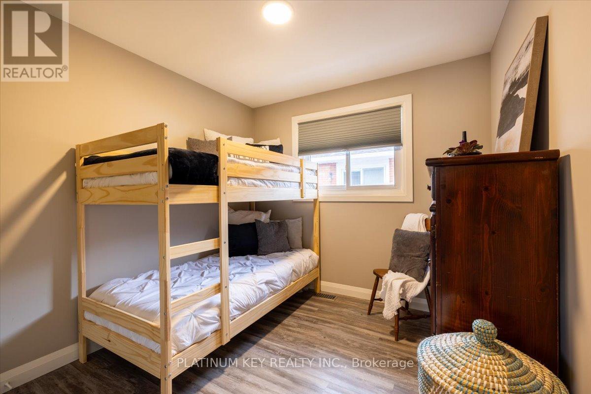 42 Garland Crescent, London East, Ontario  N5V 1N5 - Photo 11 - X12898834