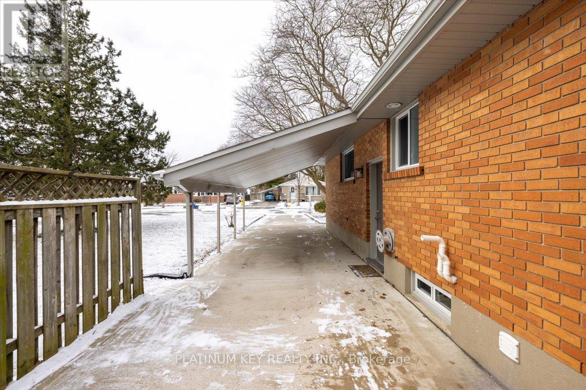 42 Garland Crescent, London East, Ontario  N5V 1N5 - Photo 19 - X12898834