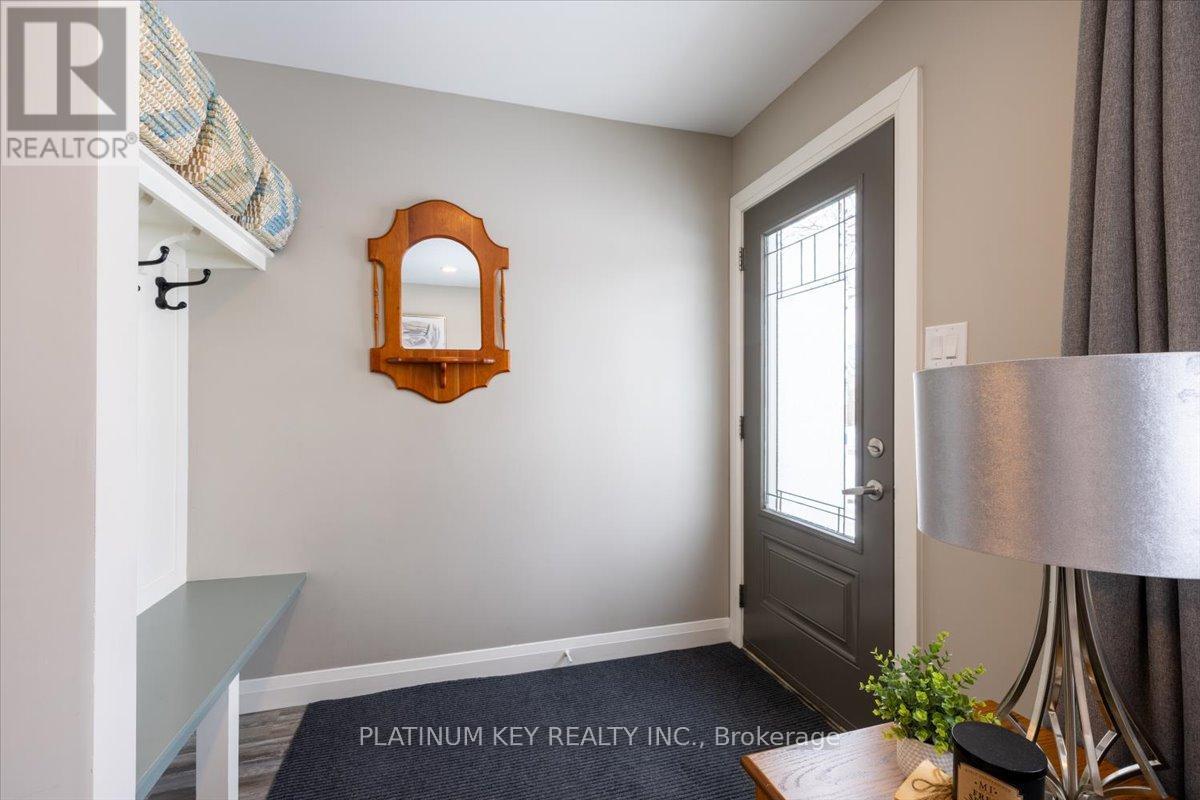 42 Garland Crescent, London East, Ontario  N5V 1N5 - Photo 3 - X12898834