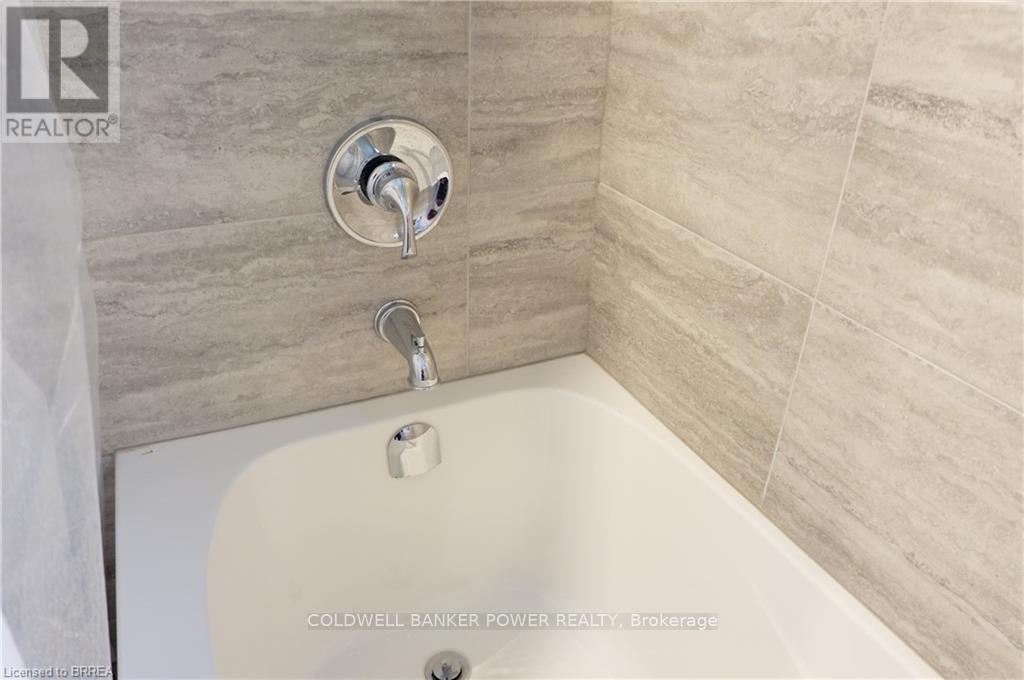 12 Miles Street, London East, Ontario  N5Y 2T6 - Photo 17 - X12898908