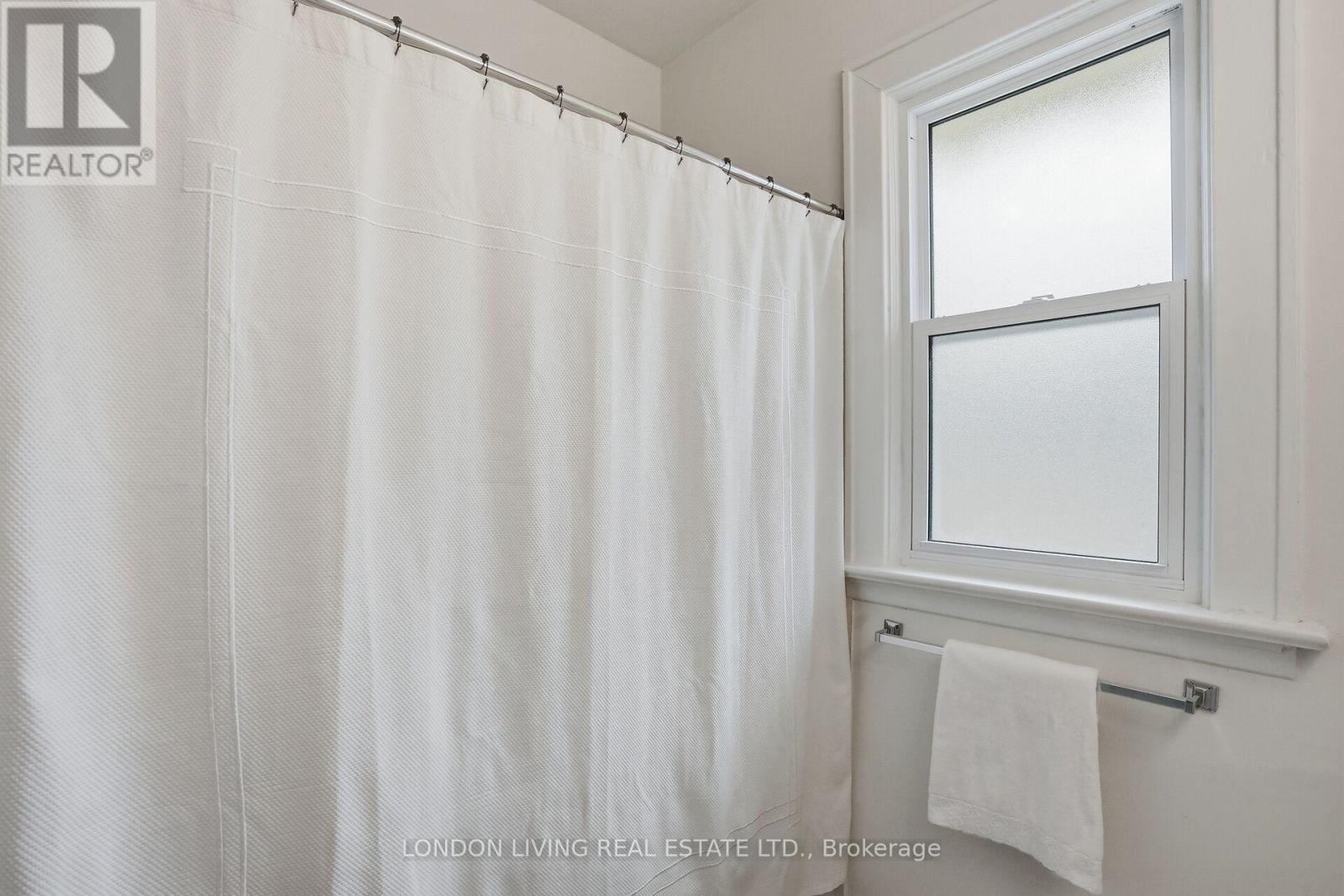 271 Briscoe Street E, London South, Ontario  N6C 1X5 - Photo 25 - X12898962