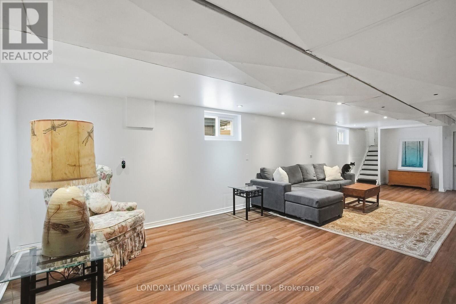 271 Briscoe Street E, London South, Ontario  N6C 1X5 - Photo 35 - X12898962