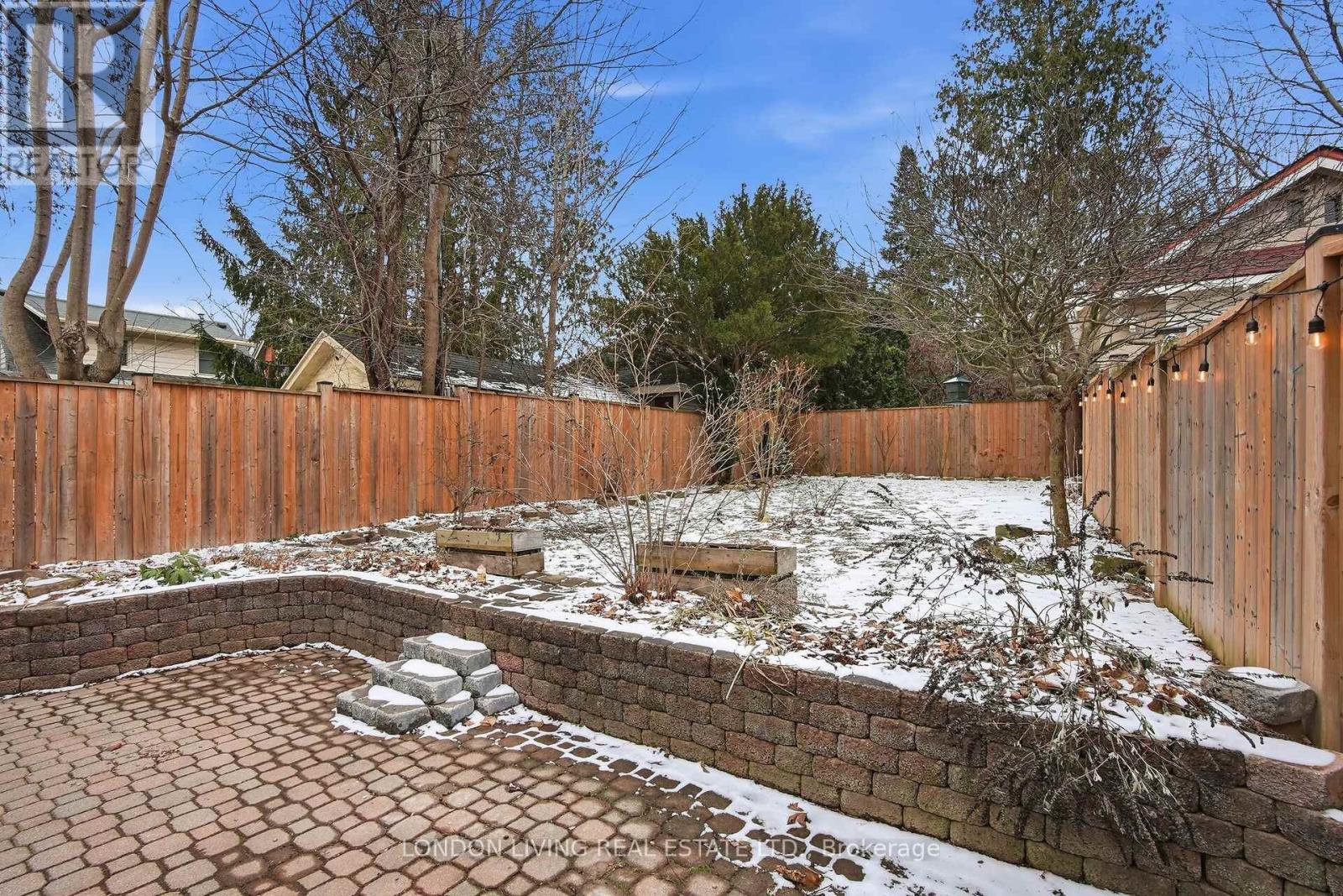 271 Briscoe Street E, London South, Ontario  N6C 1X5 - Photo 40 - X12898962