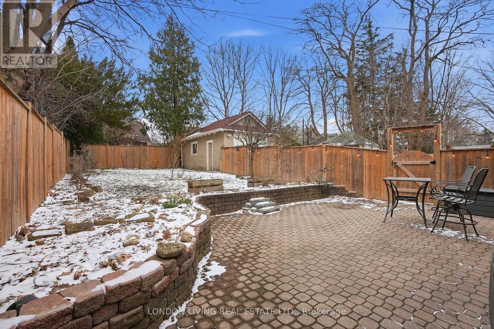 271 Briscoe Street E, London South, Ontario  N6C 1X5 - Photo 42 - X12898962