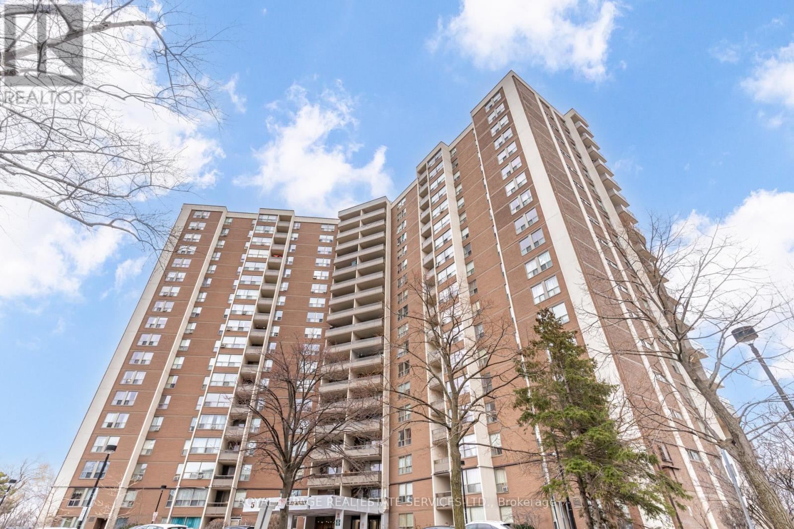 1602 - 5 Vicora Linkway, Toronto, Ontario  M3C 1A4 - Photo 2 - C12898728