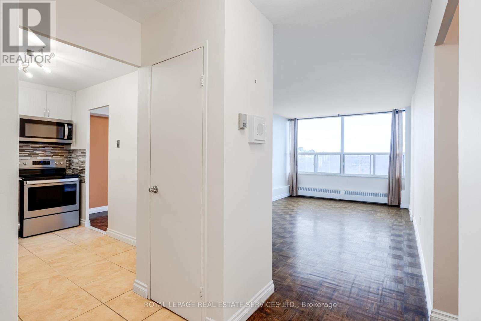 1602 - 5 Vicora Linkway, Toronto, Ontario  M3C 1A4 - Photo 5 - C12898728
