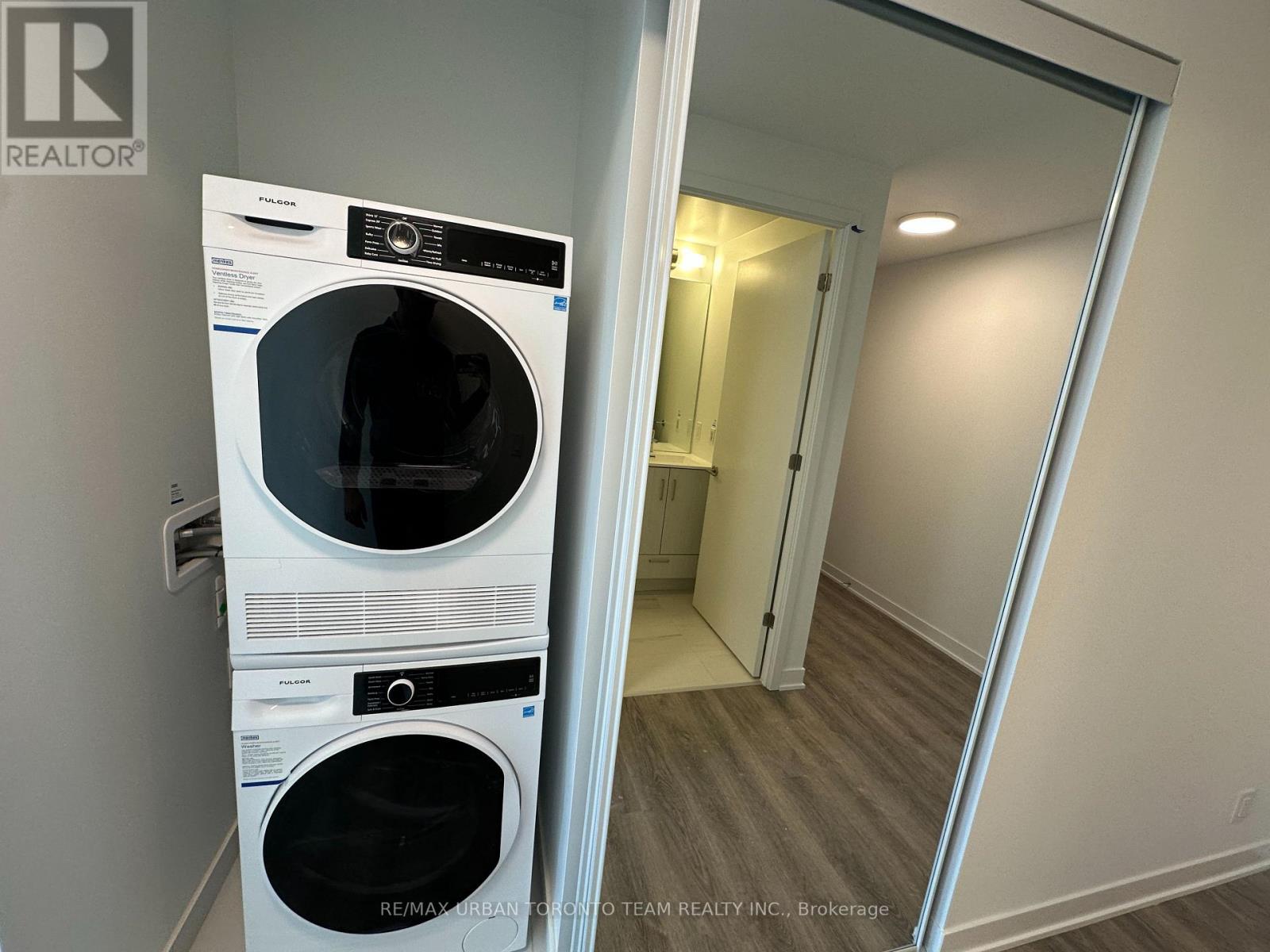 2806 - 180 Front Street E, Toronto, Ontario  M5A 0K9 - Photo 18 - C12898744