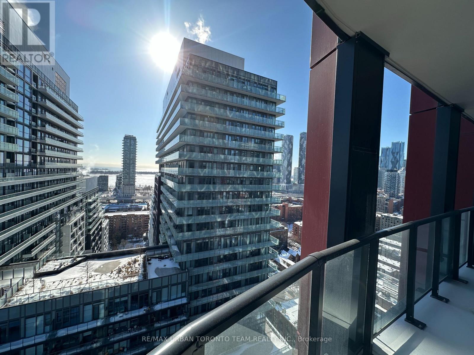 2806 - 180 Front Street E, Toronto, Ontario  M5A 0K9 - Photo 6 - C12898744