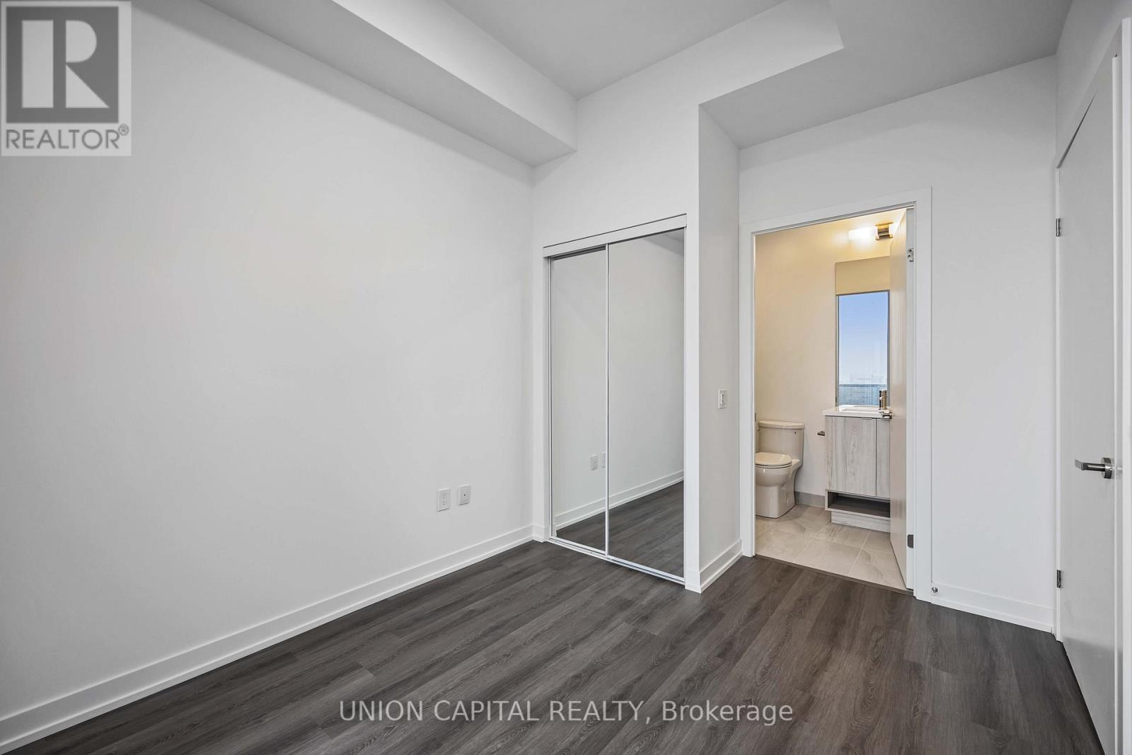 5901 - 138 Downes Street, Toronto, Ontario  M5E 0E4 - Photo 13 - C12898764
