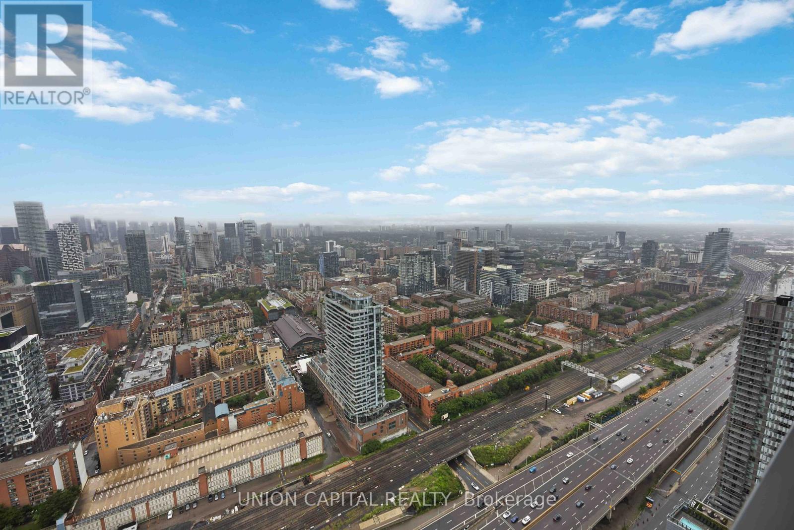 5901 - 138 Downes Street, Toronto, Ontario  M5E 0E4 - Photo 21 - C12898764