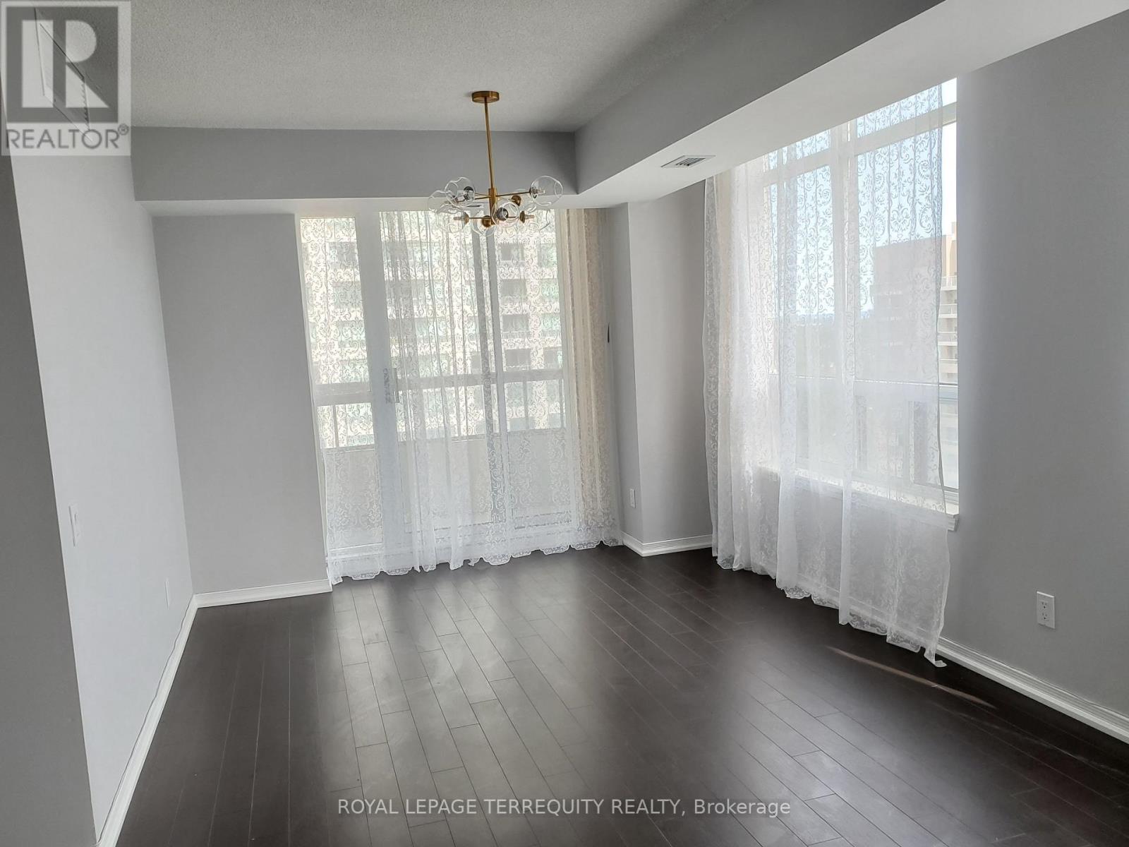 1707 - 8 Hillcrest Avenue, Toronto, Ontario  M2N 6Y6 - Photo 4 - C12898780