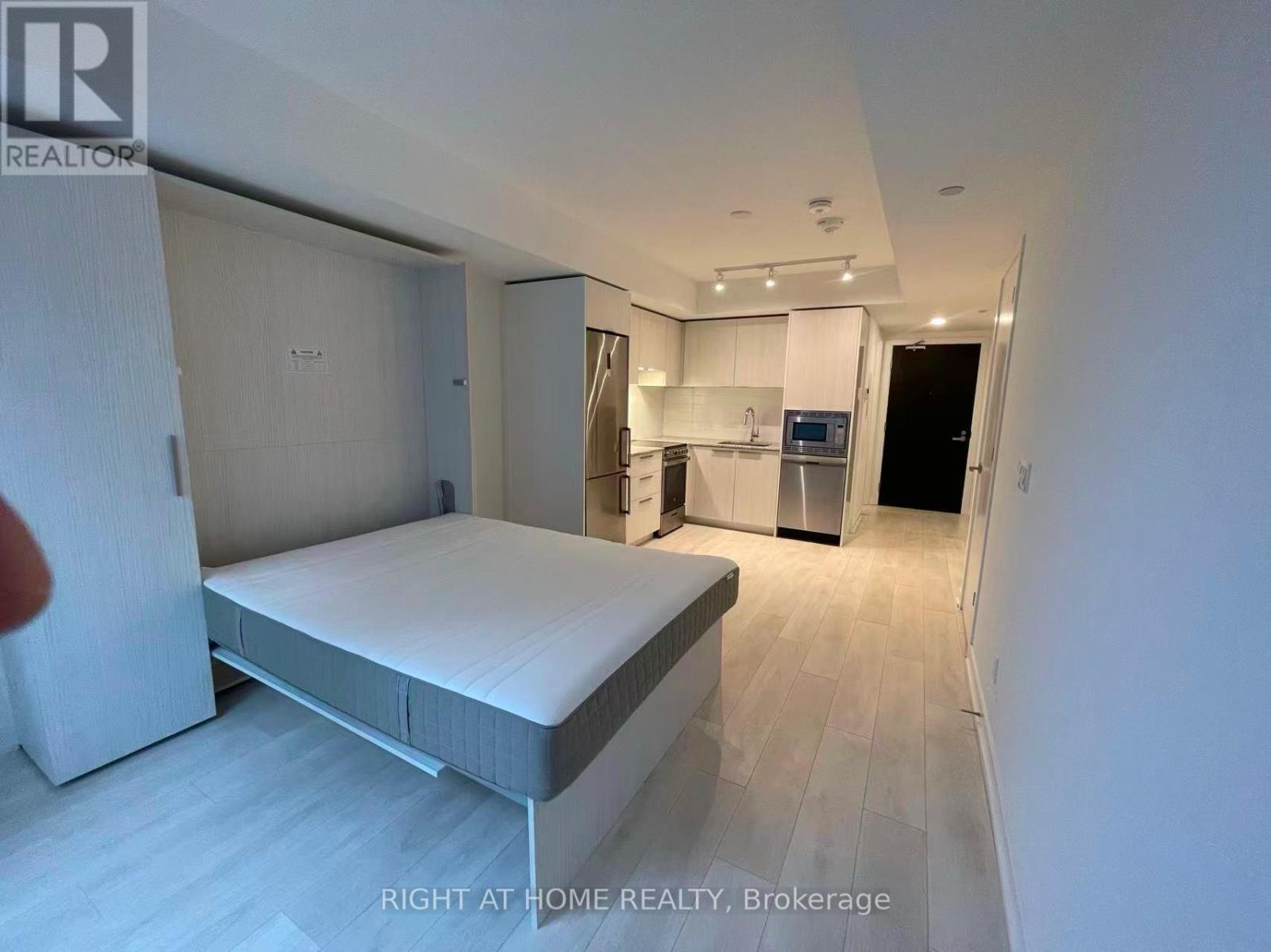 2004 - 501 Yonge Street, Toronto, Ontario  M4Y 0G8 - Photo 7 - C12898844