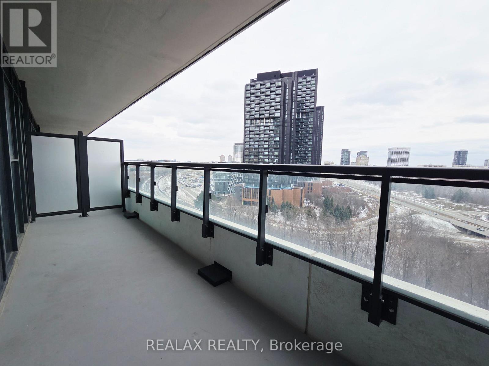 1107 - 30 Inn On The Park Drive, Toronto, Ontario  M3C 0P7 - Photo 13 - C12898936