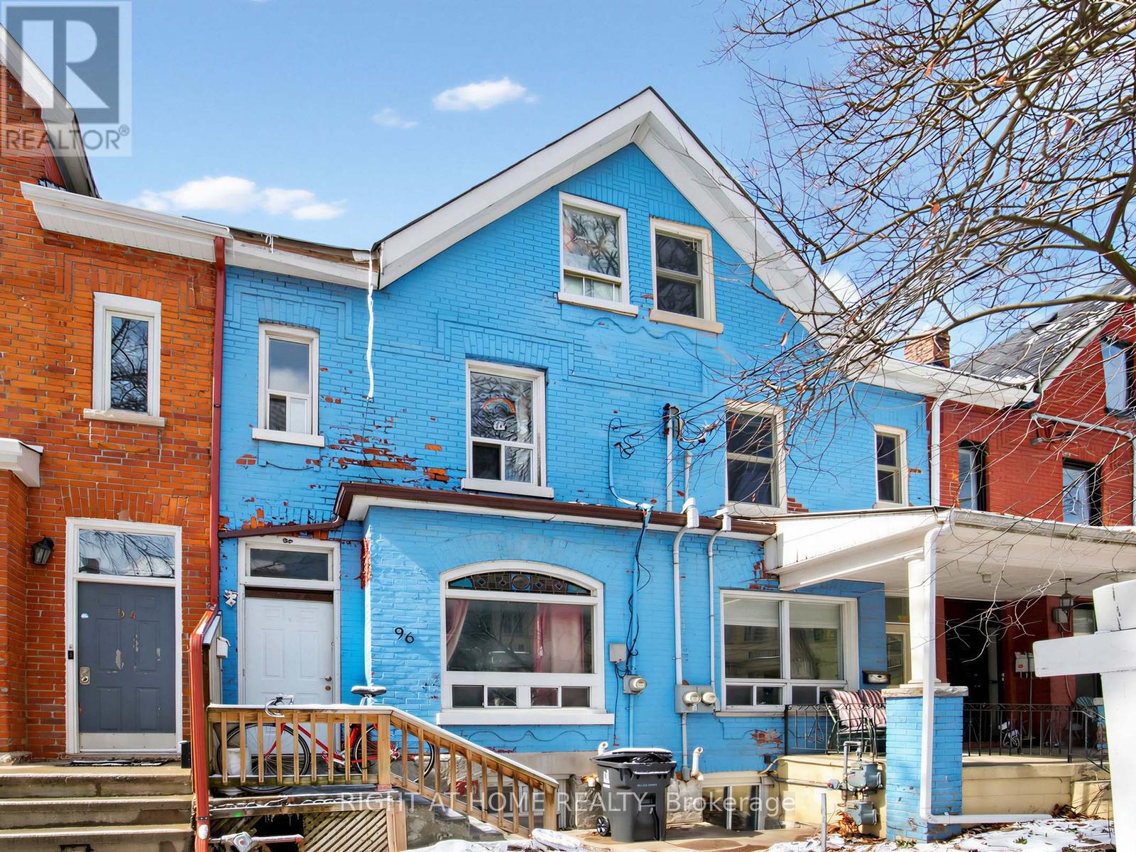 96 MASSEY STREET, Toronto, Ontario