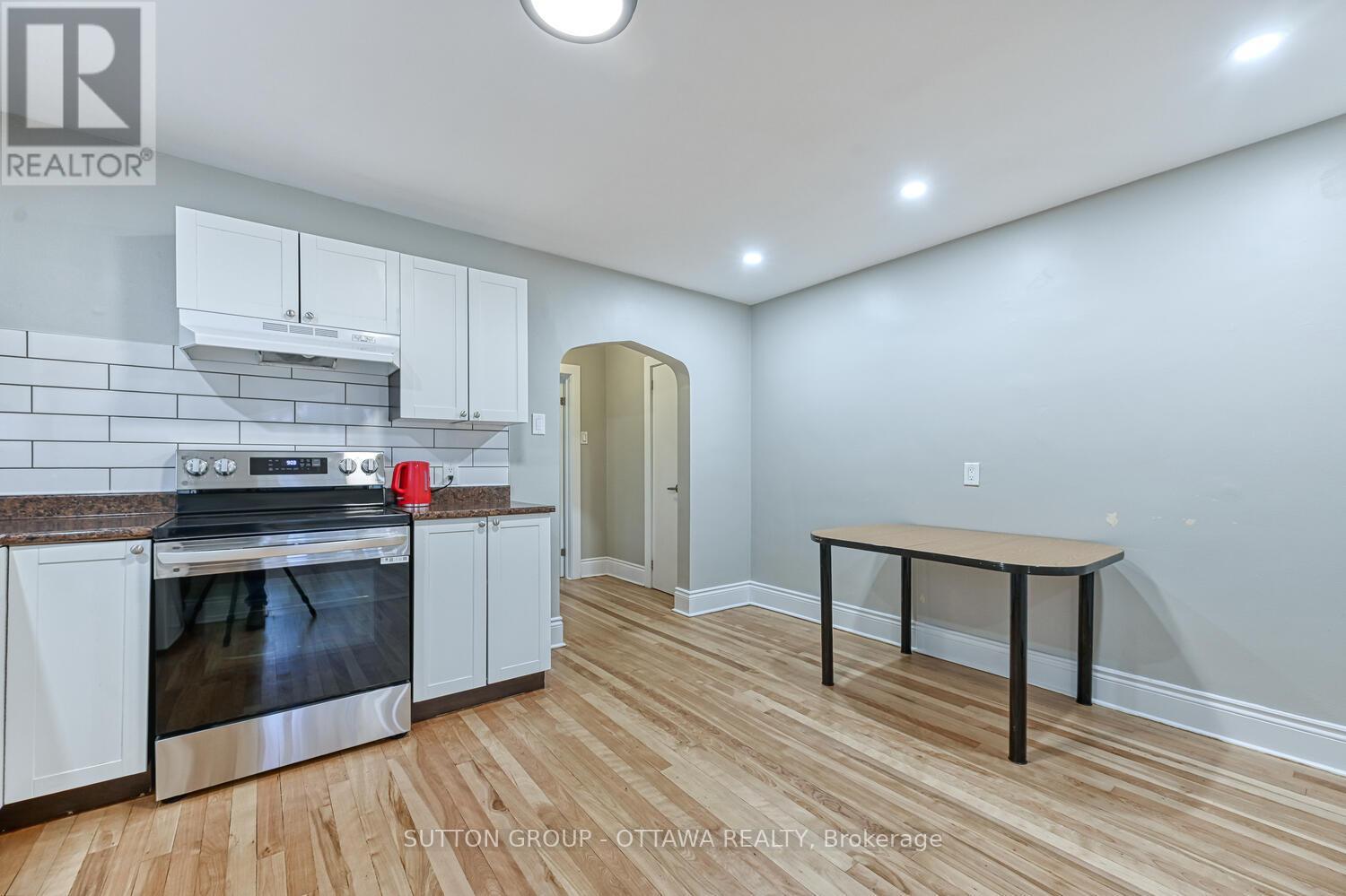 154-156 Dagmar Avenue, Ottawa, Ontario  K1L 5T2 - Photo 11 - X12898742