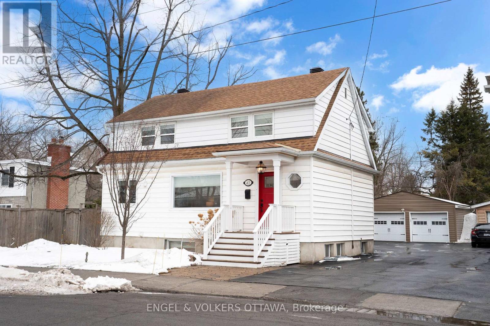 42 Anna Avenue, Ottawa, Ontario  K1Z 7T4 - Photo 1 - X12898762