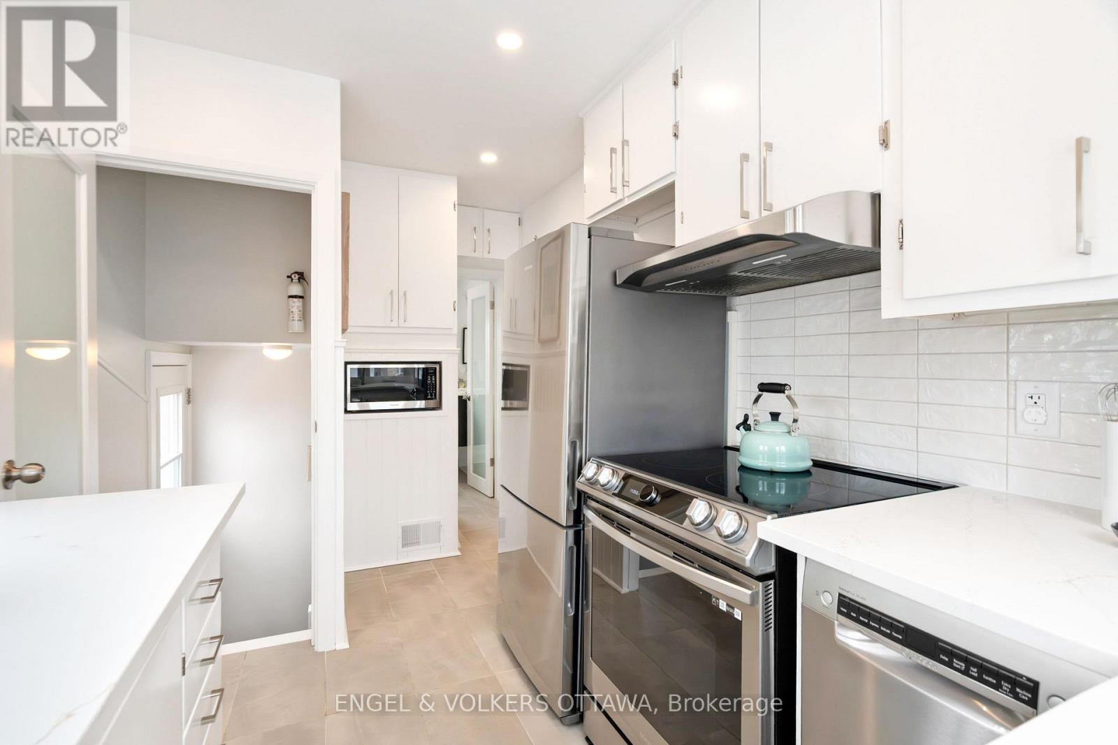 42 Anna Avenue, Ottawa, Ontario  K1Z 7T4 - Photo 14 - X12898762