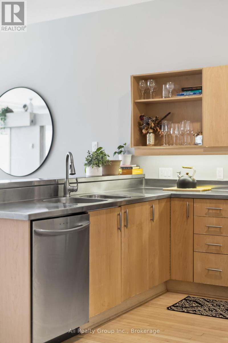 307 - 300 Powell Avenue, Ottawa, Ontario  K1S 5T3 - Photo 31 - X12898850