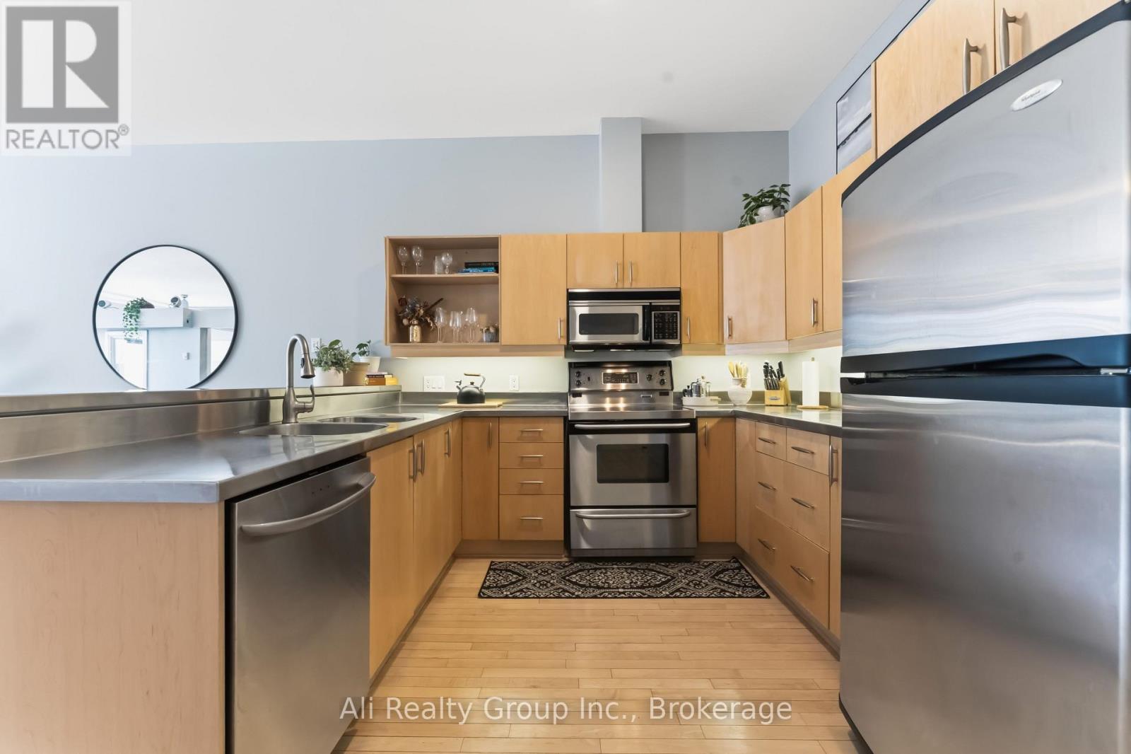 307 - 300 Powell Avenue, Ottawa, Ontario  K1S 5T3 - Photo 7 - X12898850