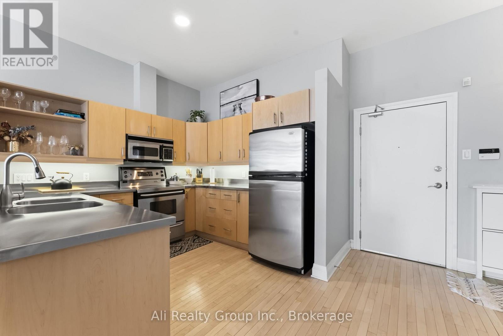 307 - 300 Powell Avenue, Ottawa, Ontario  K1S 5T3 - Photo 9 - X12898850