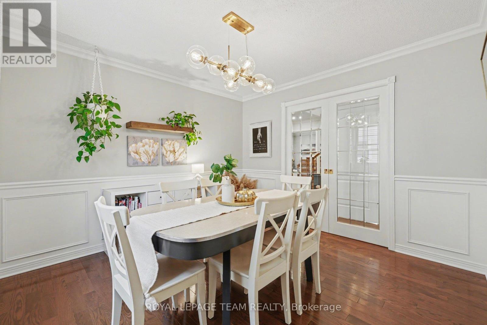 36 Fernbrook Place, Ottawa, Ontario  K2M 2L8 - Photo 9 - X12898932