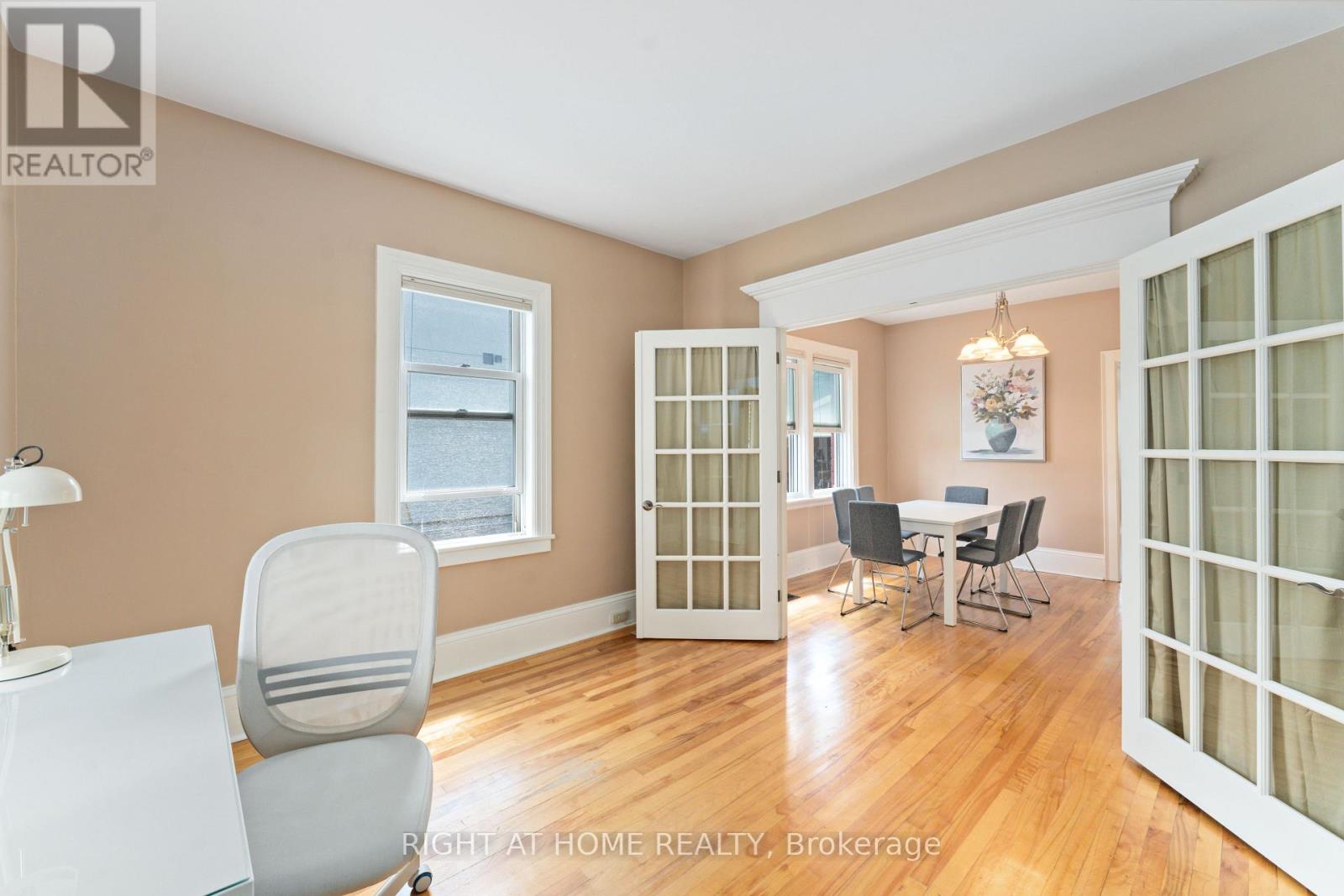 284 Churchill Avenue N, Ottawa, Ontario  K1Z 5B6 - Photo 3 - X12898964