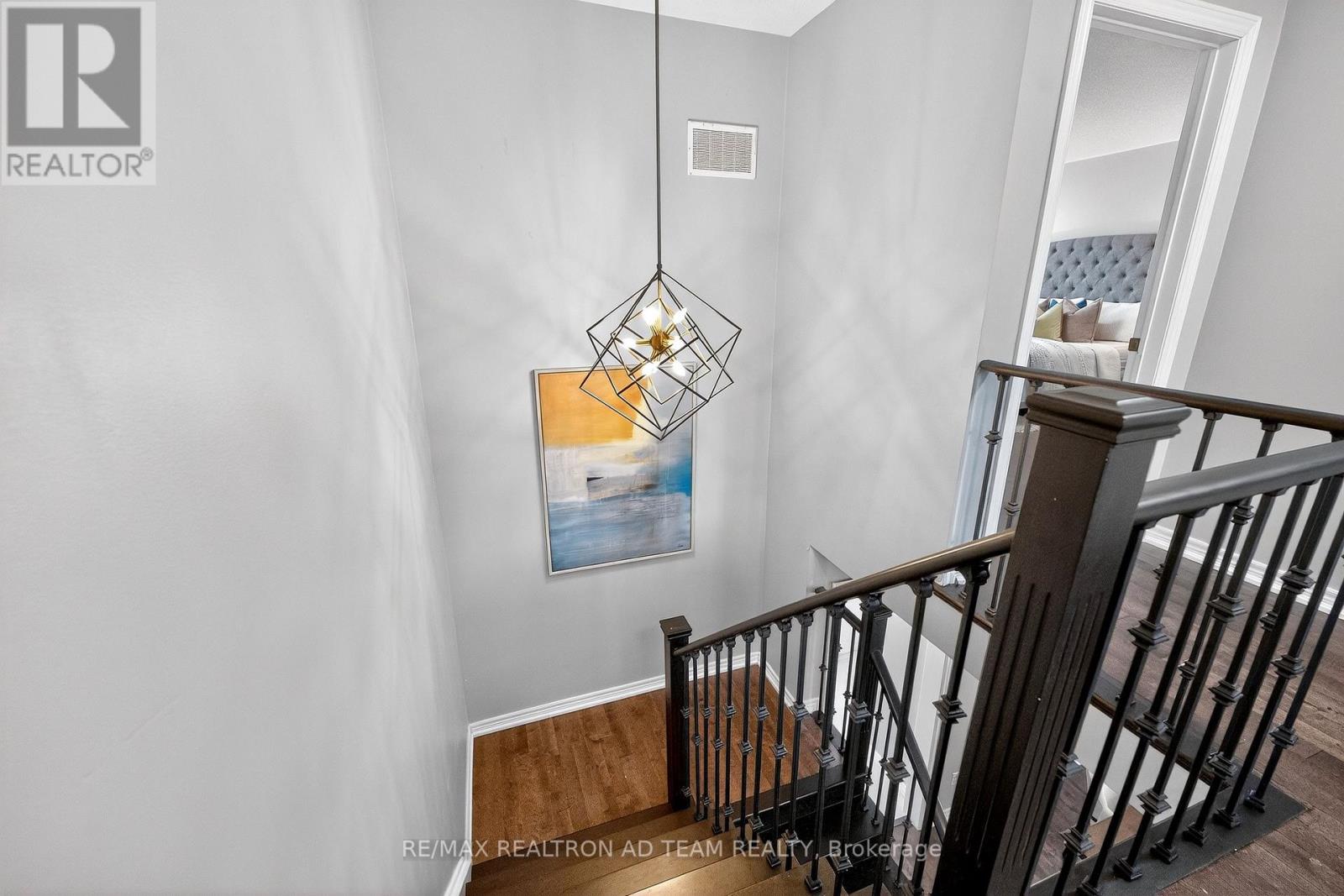 33 Wilsongary Circle, Ajax, Ontario  L1T 0G6 - Photo 18 - E12895424