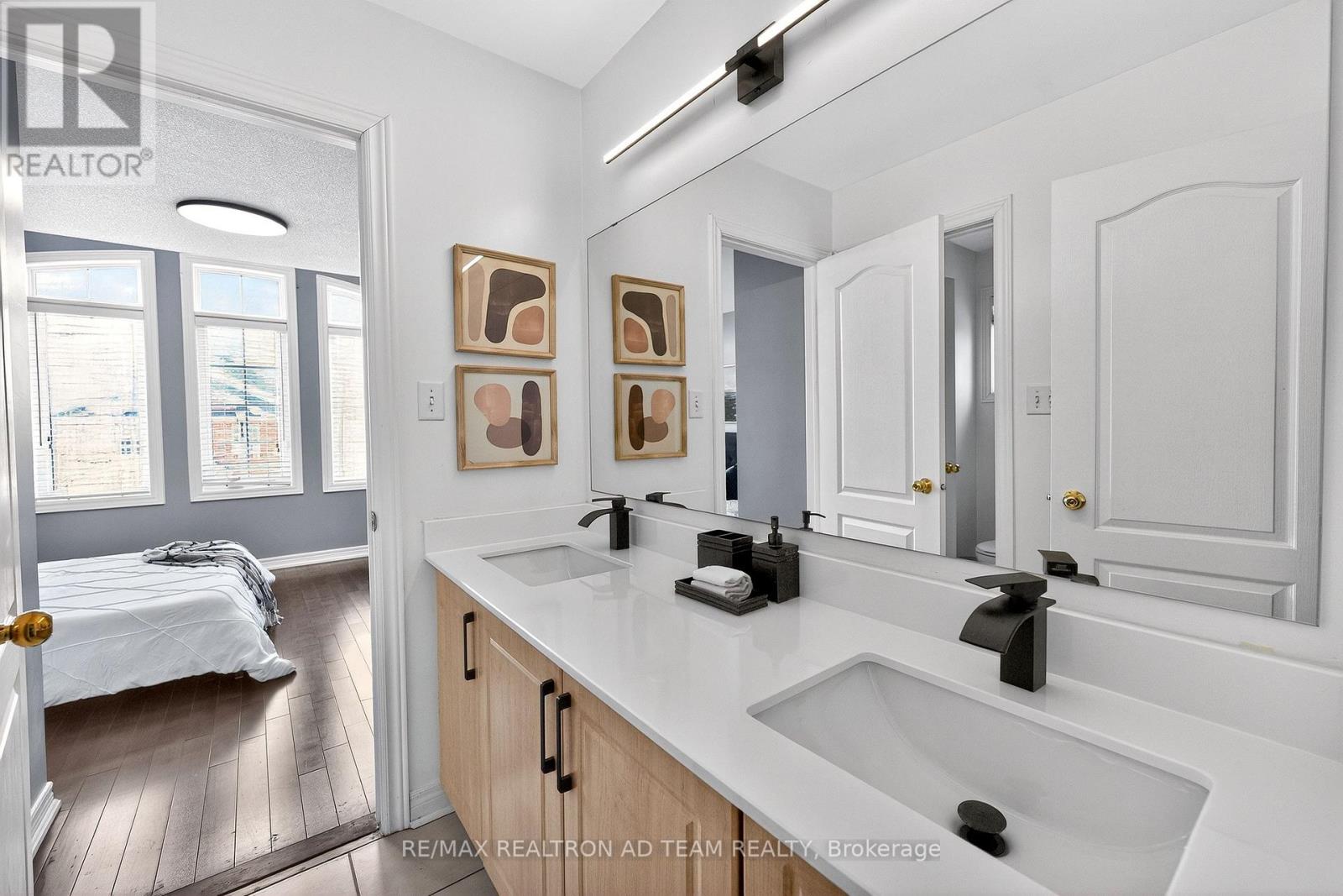 33 Wilsongary Circle, Ajax, Ontario  L1T 0G6 - Photo 24 - E12895424