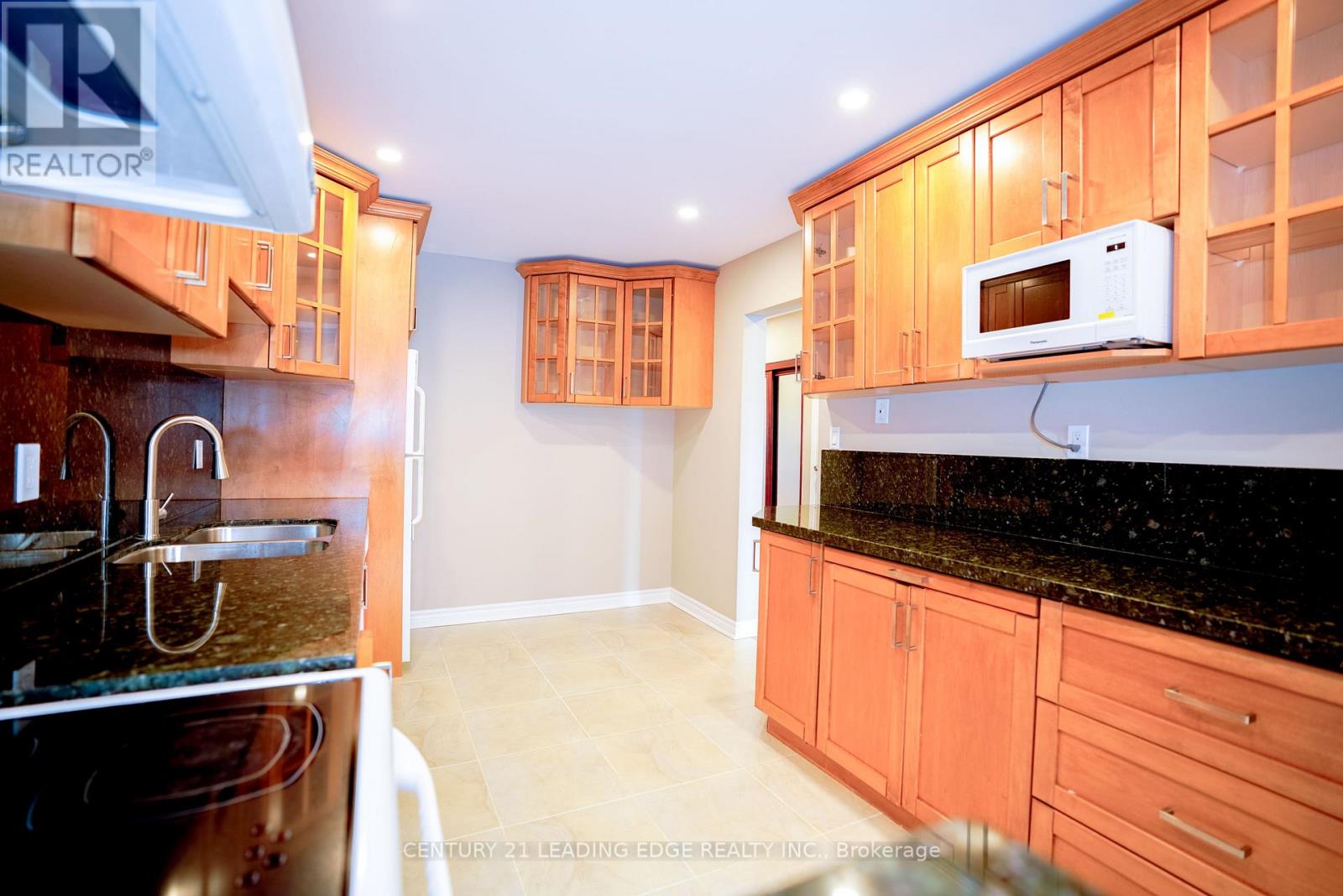 95 Brookmill Boulevard, Toronto, Ontario  M1W 2H3 - Photo 5 - E12898740