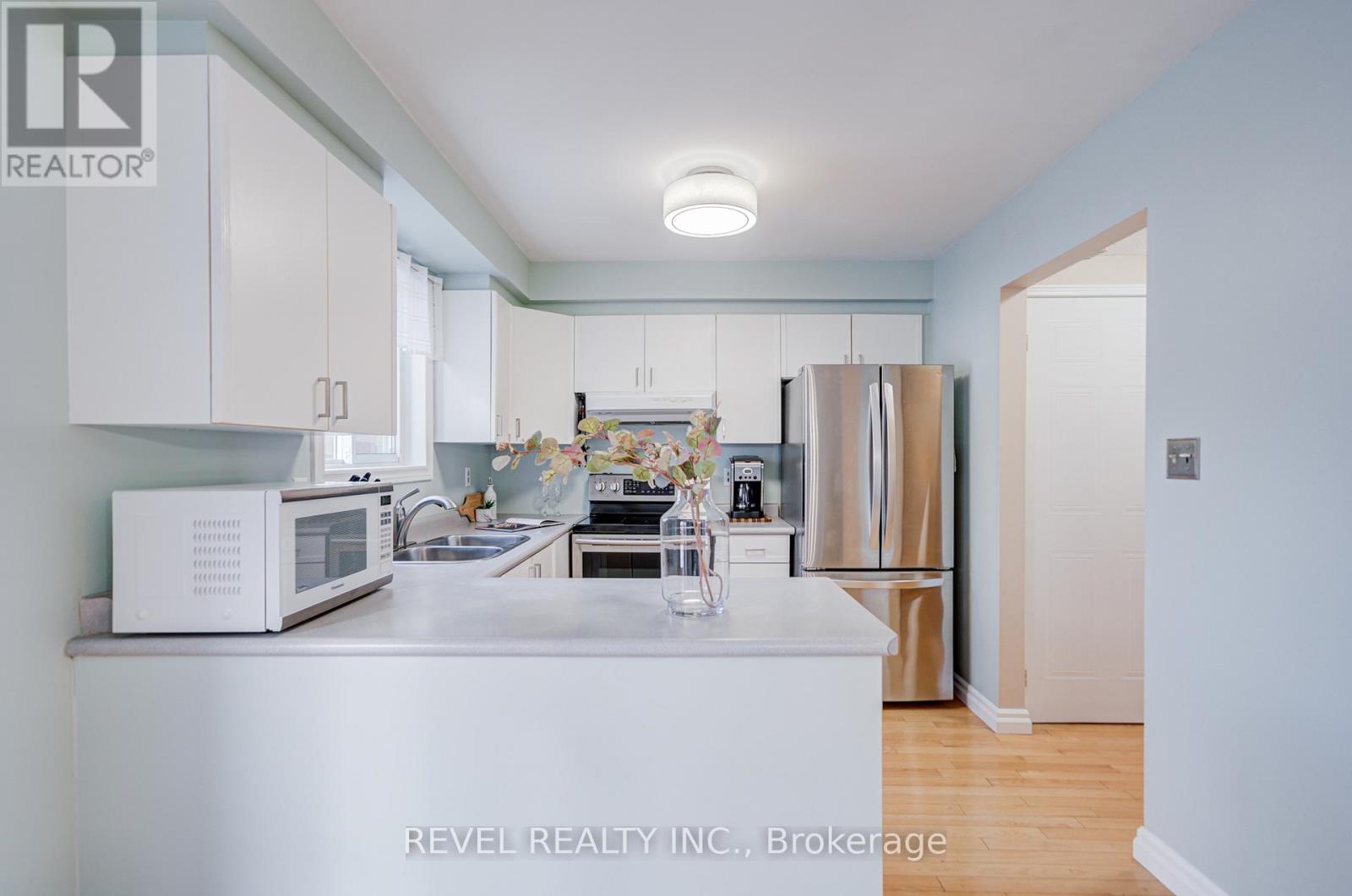 2253 Wildwood Crescent, Pickering, Ontario  L1X 2R7 - Photo 13 - E12898758