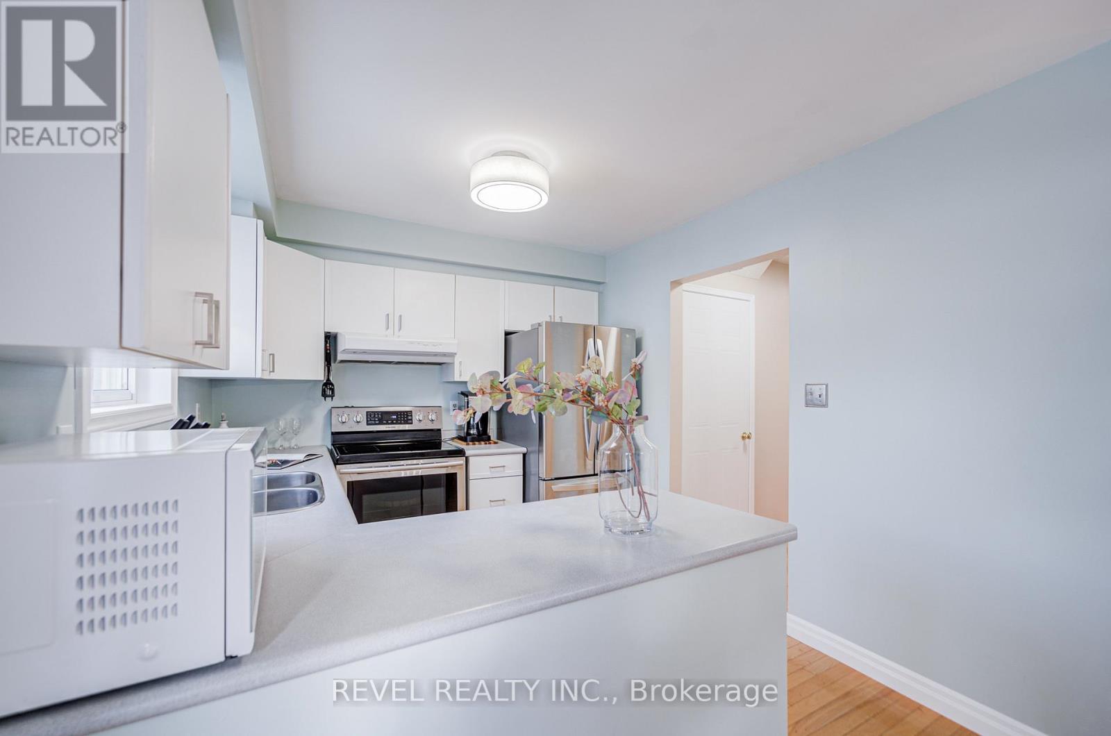 2253 Wildwood Crescent, Pickering, Ontario  L1X 2R7 - Photo 14 - E12898758