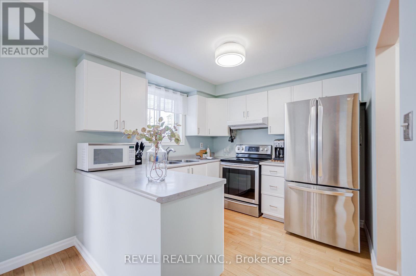 2253 Wildwood Crescent, Pickering, Ontario  L1X 2R7 - Photo 15 - E12898758