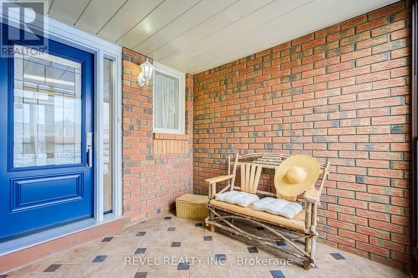 2253 Wildwood Crescent, Pickering, Ontario  L1X 2R7 - Photo 3 - E12898758