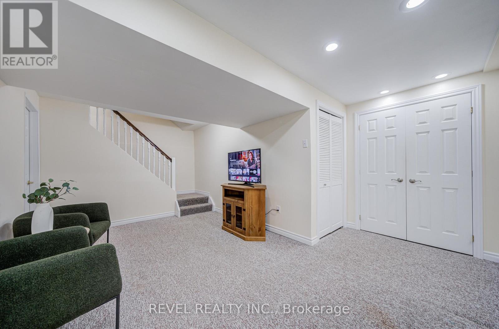 2253 Wildwood Crescent, Pickering, Ontario  L1X 2R7 - Photo 32 - E12898758