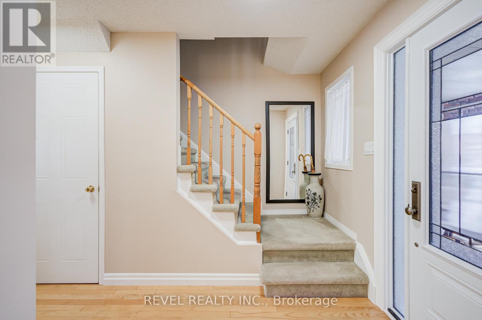 2253 Wildwood Crescent, Pickering, Ontario  L1X 2R7 - Photo 5 - E12898758