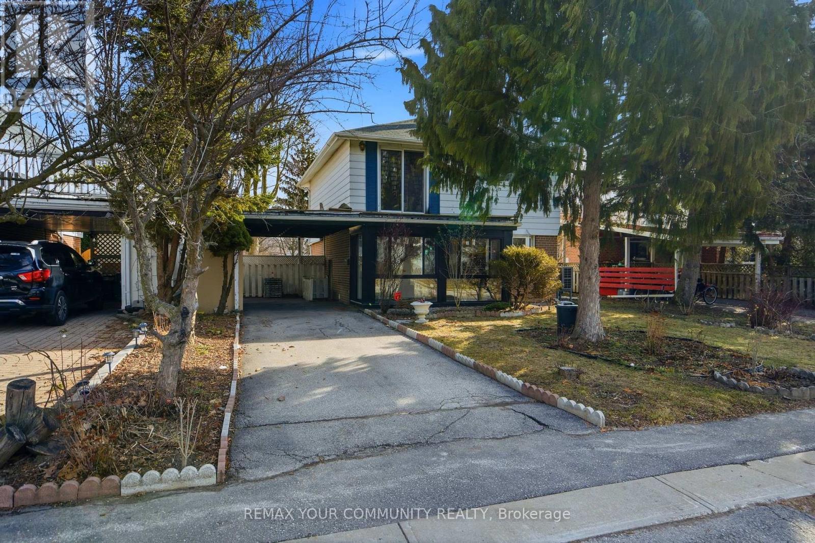 3 FORSYTHIA DRIVE, Toronto, Ontario