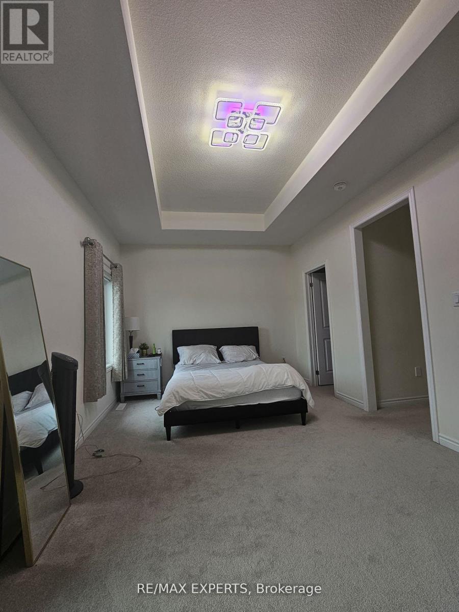 88 Ogston Crescent, Whitby, Ontario  L1P 0H2 - Photo 13 - E12898790