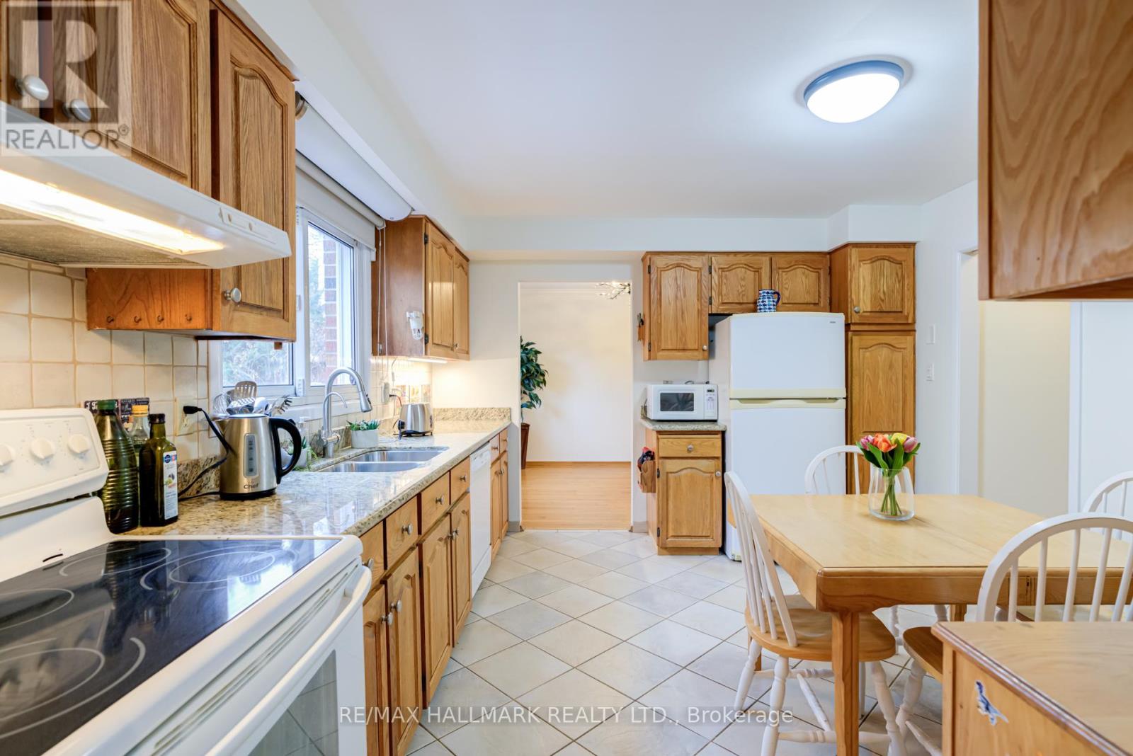 34 Harringay Crescent, Toronto, Ontario  M1W 1Z3 - Photo 13 - E12898904