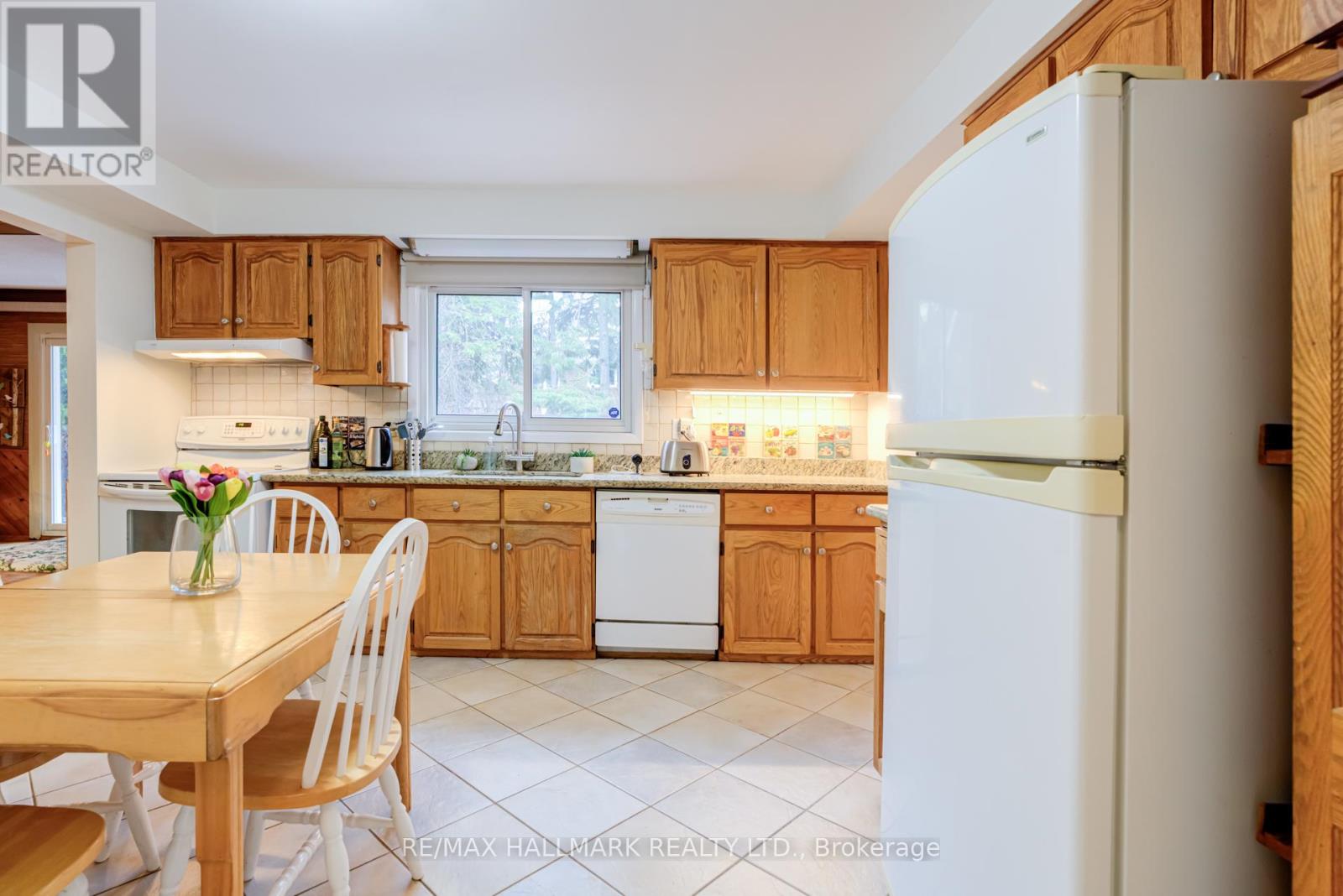 34 Harringay Crescent, Toronto, Ontario  M1W 1Z3 - Photo 14 - E12898904