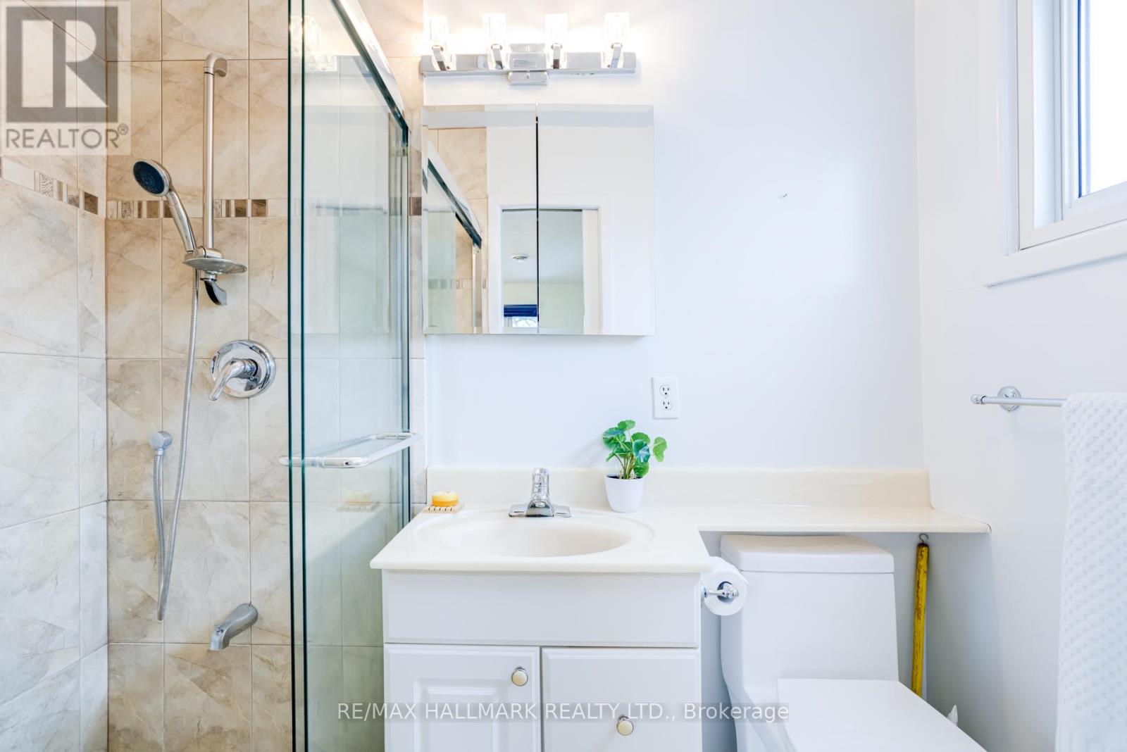 34 Harringay Crescent, Toronto, Ontario  M1W 1Z3 - Photo 27 - E12898904