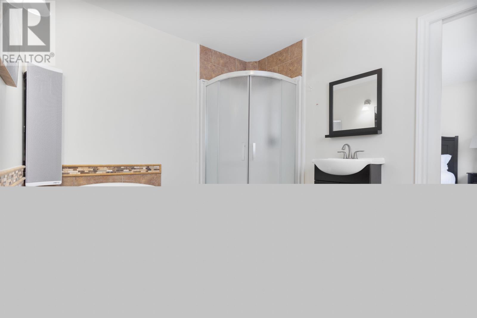 812 Main Street, Cornwall, Prince Edward Island  C0A 1H0 - Photo 15 - 202604919